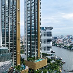 แมกโนเลีย วอเตอร์ฟร้อนท์ เรสสิเด้นท์ และ เดอะ เรสสิเด้นท์ แอท แมนดาริน โอเรียลทัล แบงค๊อก